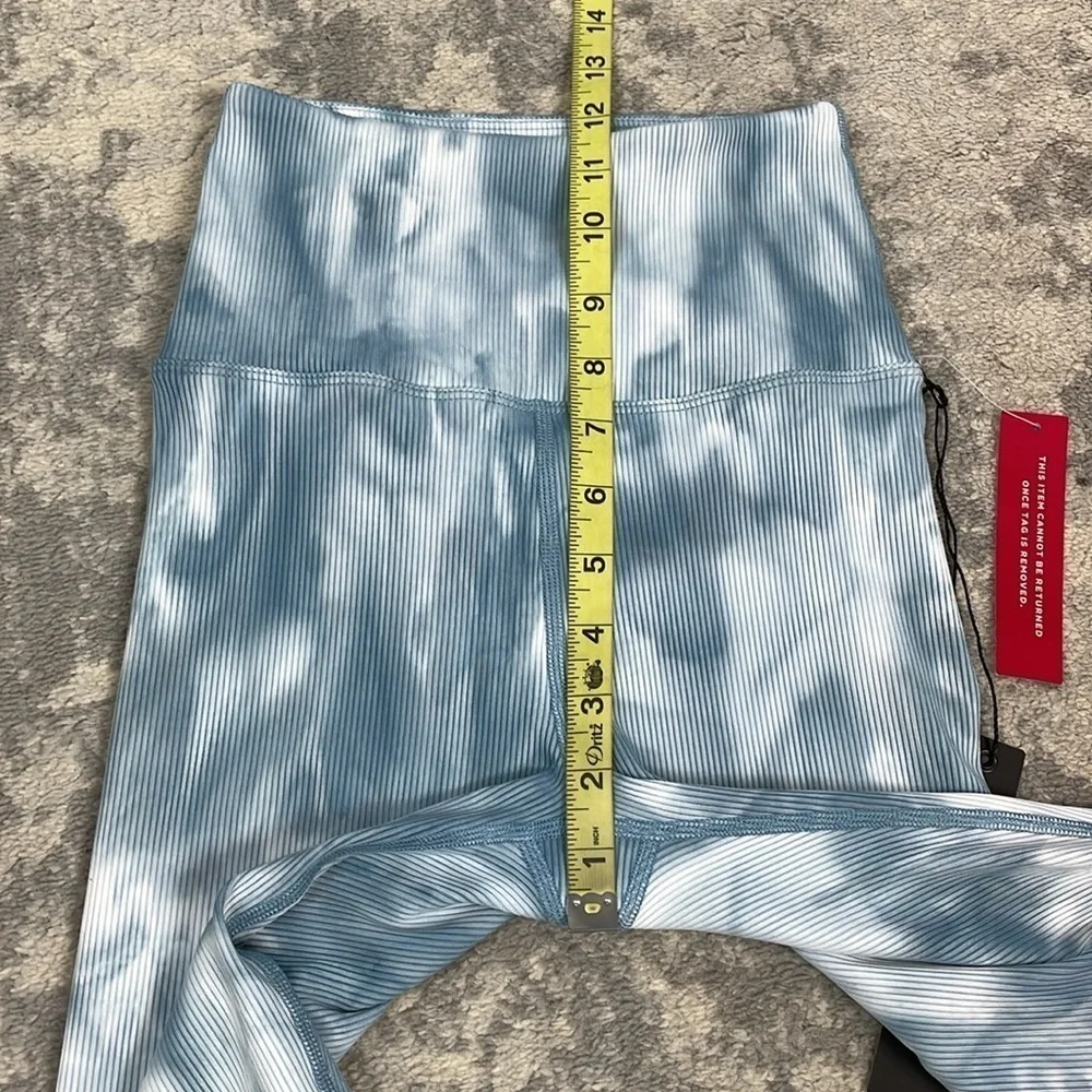 NWT Carbon 38 Ribbed Biker Short Long Length Stretch Gym High Rise Blue Sz XS